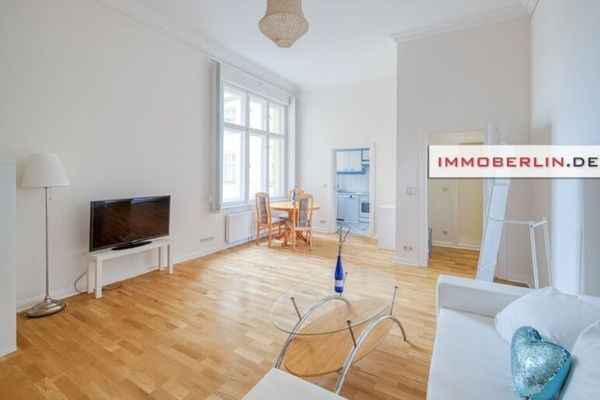 IMMOBERLIN.DE - Wunderbare Lage! Schöne helle Altbauwohnung am Bosepark