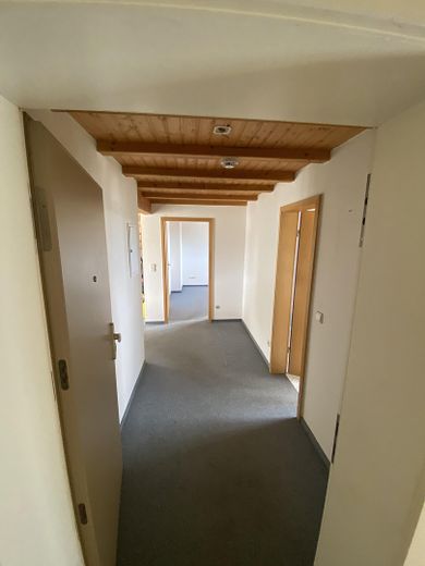Mieszkanie galeriowe – Eingangsflur