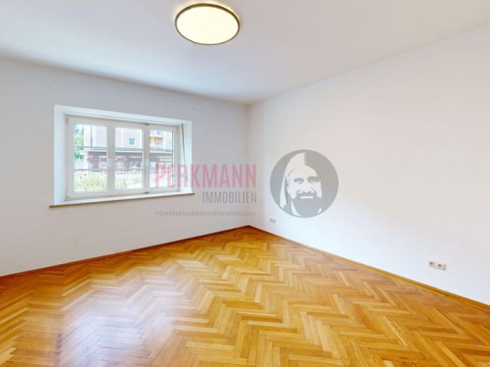 Bezugsfreie 3 Zimmer Altbauwohnung im Hochpaterre – Foto 1