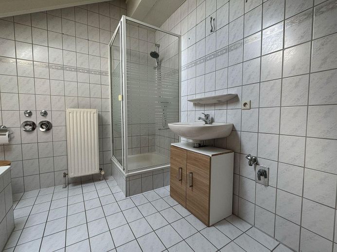 Charmante 3-Zimmer-Wohnung mit Sonnenbalkon in Cleebronn – Foto 16