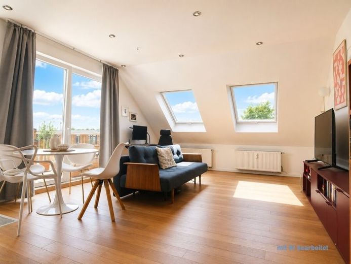 Geschmackvoll möblierte 2-Zi Wohnung - KEINE Kurzvermietung – Foto 1