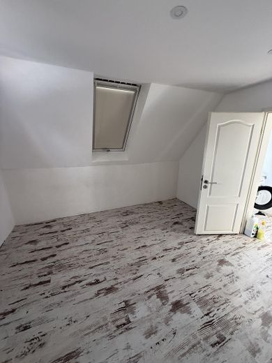 Wolnostojący dom jednorodzinny z ogrodem i stawem kąpielowym – idealny dla par i małych rodzin – Schlafzimmer
