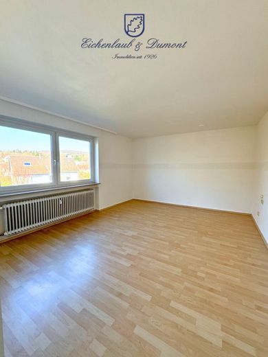 Großzügige 4 ZKB Wohnung mit Balkon &amp; Stellplatz in Dudweiler-Süd – Schlafzimmer 1 OG