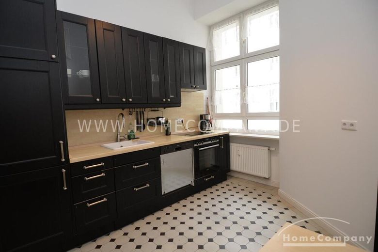 Große 2-Zimmer-Wohnung nähe Olivaer Platz, möbliert – 842beb64a99bdf1cd593c6b0dad856adc2ab56bc.jpg