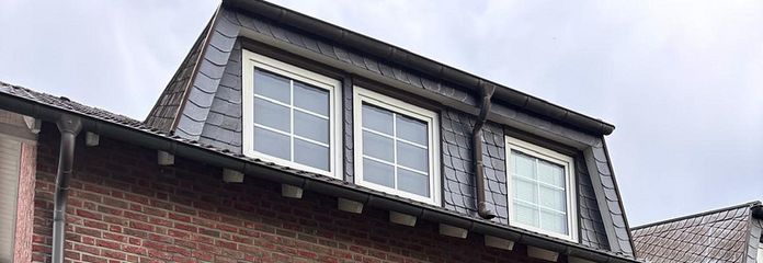 Schönes Reihenendhaus mit Keller in Aachen-Haaren – Straßenansicht