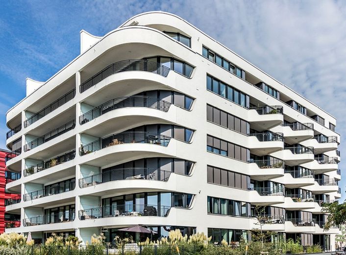 Spreelage-Privatverkauf (provisionsfrei, Stellplätze inklusiv)) 1.999.000 € – Strahlendes Weiß "The White"