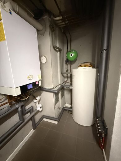 Affascinante, spaziosa casa unifamiliare in posizione centrale a 65779 Kelkheim Münster – UG Heizung 1.2