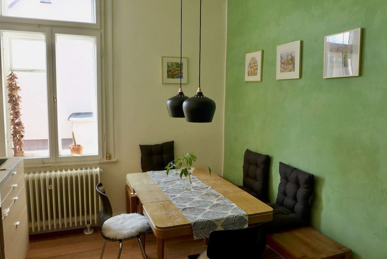 Sanierte bezugsfertige Villa mit Weitblick für Eigennutzung und/oder Kapitalanlage – Küche OG