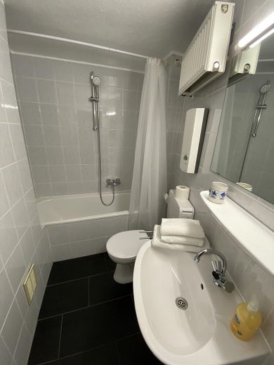 Elegante apartamento para soltero (amueblado) cerca del barrio japonés – Foto 5