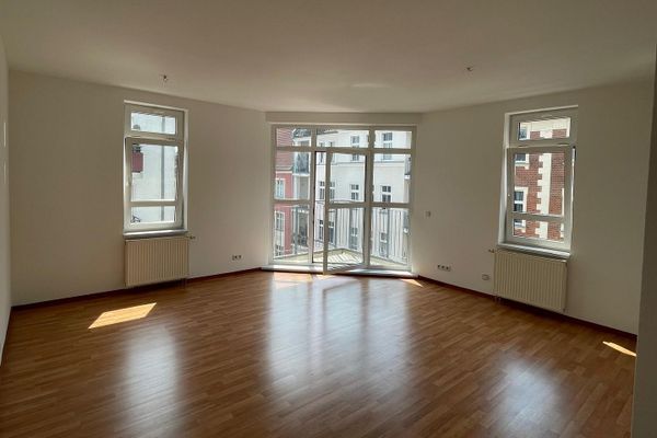 Royale 3-kamer-eigendomwoning met balkon   **   provisievrij