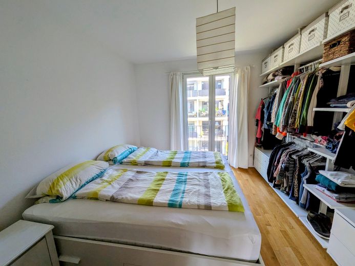 Moderne, helle und energieeffiziente 4-Zimmer-Wohnung mit Tiefgaragenstellplatz und Loggia – Schlafen