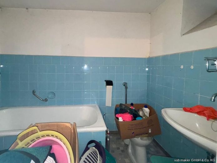 Zweifamilienhaus mit Renovierungsbedarf in ruhiger Lage von Bernstein – VUB0002461-7