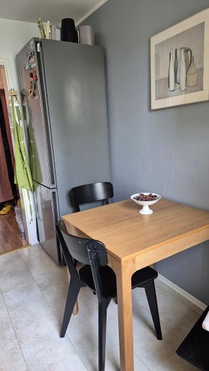 Charmante 3-Zimmer-Wohnung mit Westbalkon – gepflegt, hell und gut geschnitten – Küche