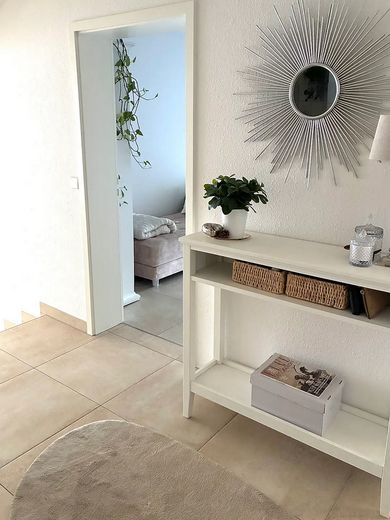 Piękne mieszkanie dwupoziomowe z garażem w pobliżu Schwarzwaldstraße, w południowo-wschodniej części miasta – Zdjęcie 5