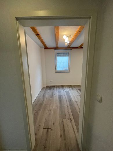 Geräumige 4-Zimmer-Maisonette-Dachgeschosswohnung in Friedenweiler – Nähe Titisee – Foto 10