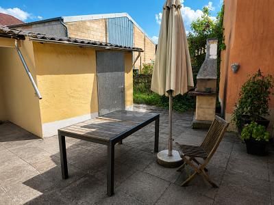 BEZUGSFREI MIT PATIO  &  NEUER EINBAUKÜCHE – 1785106128_ab4b148.jpg