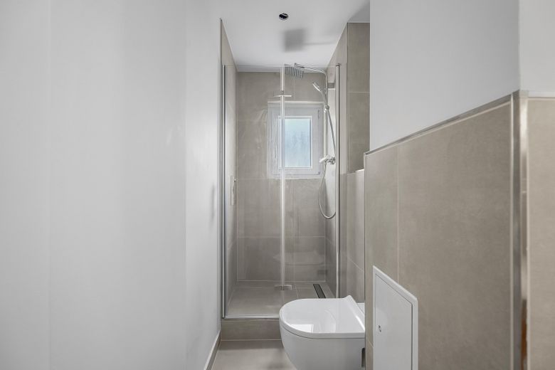 Modern saniert, zentral gelegen: Ihr neues Zuhause in Bremen – Badezimmer