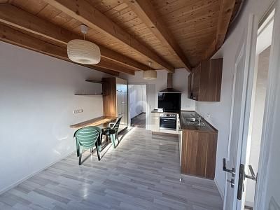 JASNY DWUPOZIOMOWY APARTAMENT Z 2 ANTRESOLAMI – 1791023315_747064.jpg