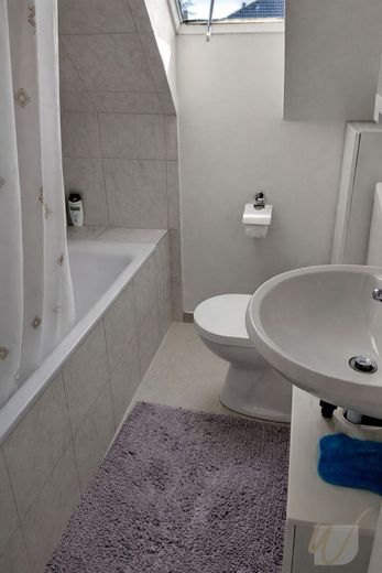 Ein Zuhause zum Ankommen - Helle Familienwohnung mit Platz, Wärme und Wohlfühlcharakter – Badezimmer