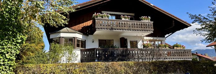 Frisch renovierte stilvolle, helle Wohnung
