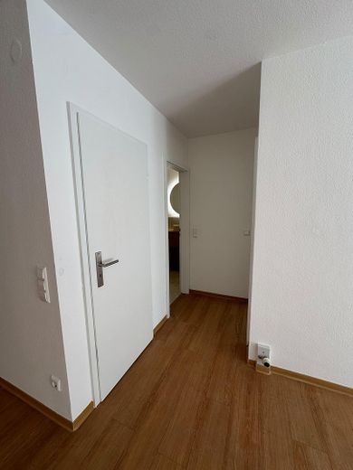 Appartement lumineux de 3 pièces dans un emplacement central – première occupation après rénovation – Photo 16