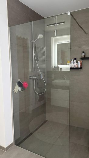 4-Zimmer-Wohnung in Bad Wünnenberg-Haaren ab 01.10.26 zu vermieten – Badezimmer