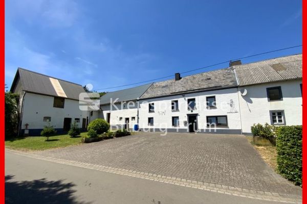 Ehemaliges Bauernhaus in Grenznähe