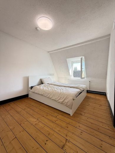 Zentrumnahes Dreifamilienhaus mit großem Garten und Hohentwielblick – alle Wohnungen bezugsfrei – Zimmer 3