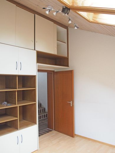 Casa indipendente e spaziosa in una posizione tranquilla e privilegiata (Bietigheim-Lug) – Kinderzimmer 1