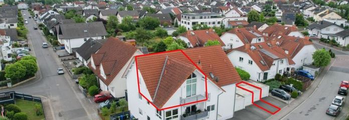 DIETZ: Lichtdurchflutete 4,5 Zimmer-Maisonette große Dachloggia - Galerie - Garage - Stellplatz