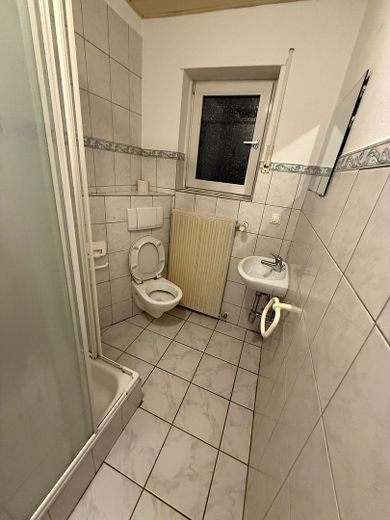Geräumige 5 ZKB Wohnung in Kaiserslautern-Morlautern zu vermieten – Foto 9