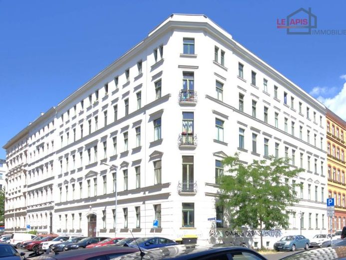 SCHICKE, UNVERMIETETE 2-RWG M. NEUEM PARKETT U. TAGESLICHTBAD IN DER BEGEHRTEN LEIPZIGER SÜDVORSTADT – Foto 1