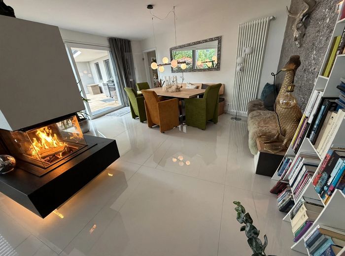 Architect-designed villa with a dream view in a prime location in Hof – Wohnzimmer UG Essbereich