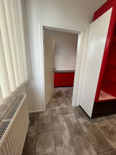 Zugang Büro / Pausenraum