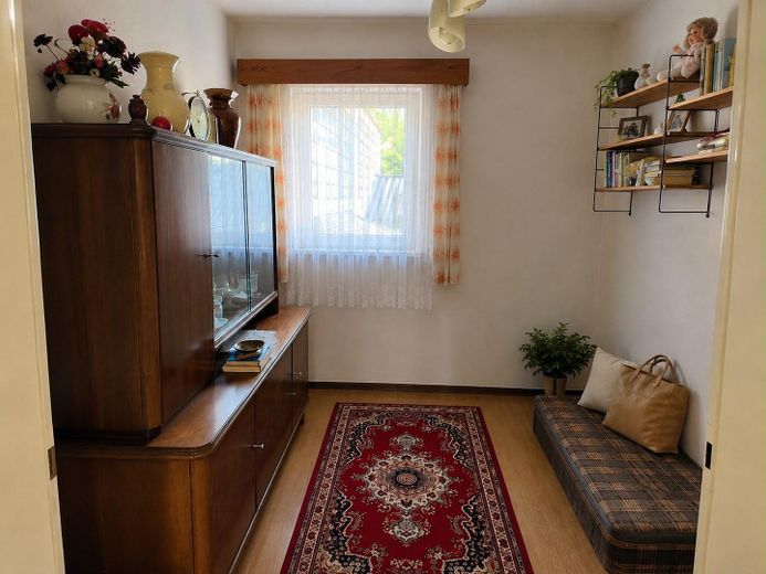 Affascinante casa unifamiliare con ampio terreno – Foto 3