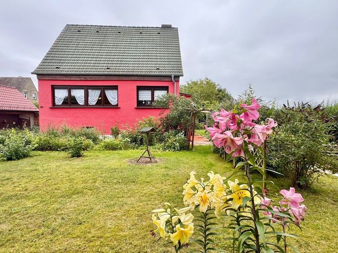 HORN IMMOBILIEN ++ Einfamilienhaus in ruhiger Randlage in Ueckermünde, 3 km bis zum Strand – Nutzen Sie Ihre Chance!