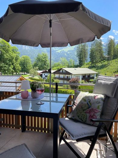 Appartamento mansardato in posizione premium con vista panoramica – Balkon