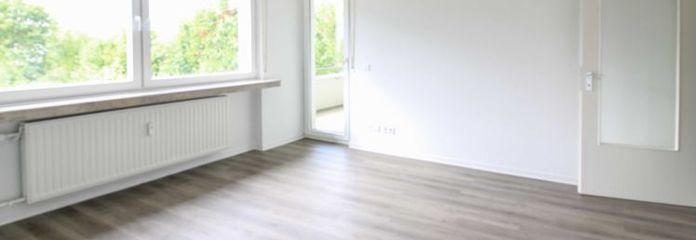 Appartement 4 pièces entièrement rénové de 90qm2 avec balcon - Prêt à emménager