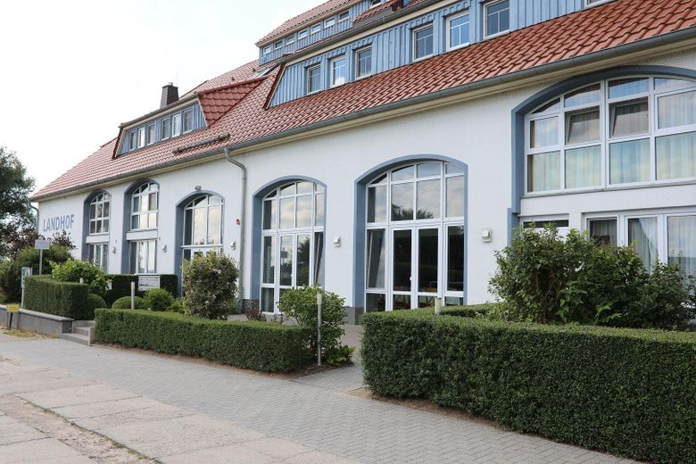 Frontansicht Landhof