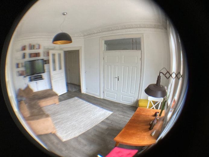 ***Top-Location: Appartment in Hamburg City Center for furnished sub-lease – Living Room