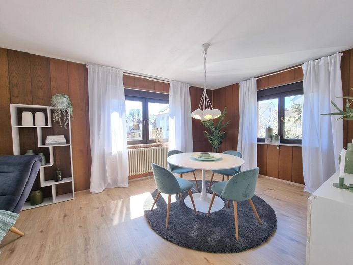Großzügige 5,5-Zimmer-Maisonette mit Hauscharakter und viel Platz für die Familie – Esszimmer