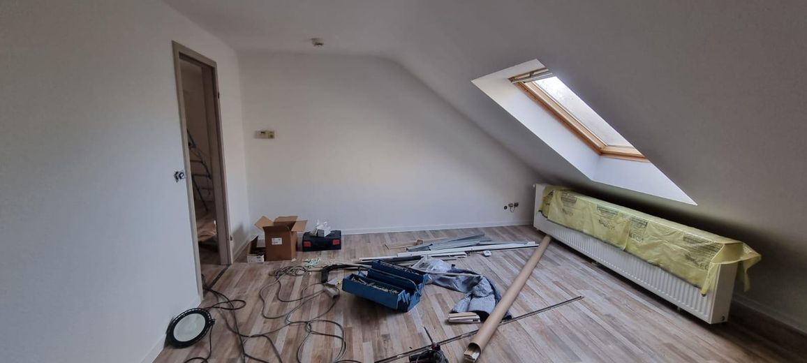 Gepflegte 3-Zimmer-Dachgeschosswohnung in Mönchengladbach-Venn – Wohnzimmer
