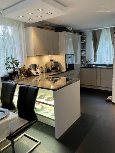 Modernes & Energieeffizientes Reihenendhaus mit großem Garten – Küche