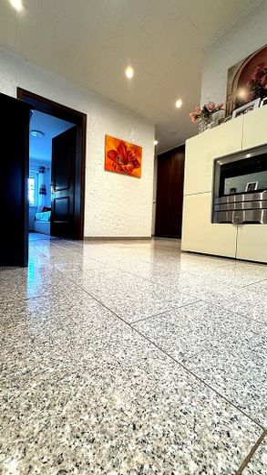 Bright 3-room apartment with large balcony, elevator and parking space in Heidelberg-Rohrbach – Foto 3