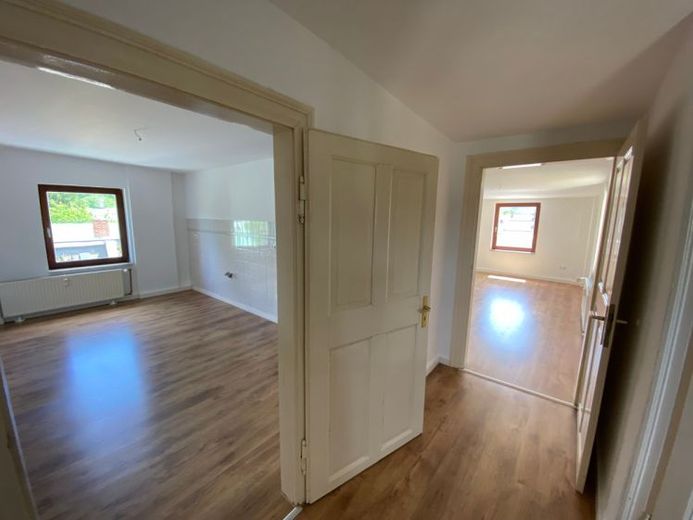 Supersüße DG-Wohnung in Greiz-Neustadt – Foto 1