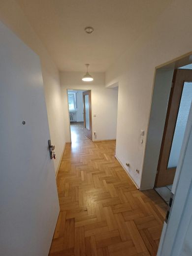 Se alquila piso de 3 habitaciones con trastero en el sótano en Waldsee – Eingangsbereich / Flur