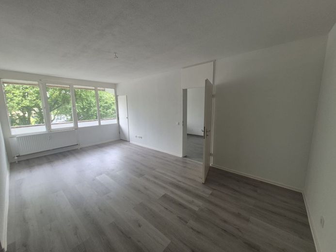 3 Zimmer Wohnung renoviert in Benrad Nord zu verkaufen – IMG-20260608-WA0001