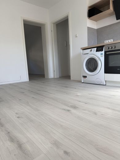 Moderne 2 Zimmer-Wohnung incl. Küche – Foto 3