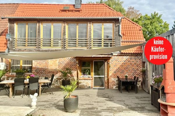 HORN IMMOBILIEN ++ traumhaftes Grundstück und tolles Haus mit vielen Extras bei Möllenhagen