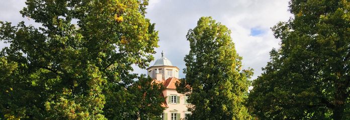 Zugang zum Schlosspark